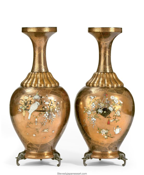 EXQUISITE PAIR OF JAPANESE GOLD LACQUER & SHIBAYAMA SILVER MOUNTED VASES
