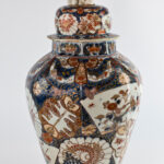 Large 17th Century Japanese Arita Vase & Cover - Genroku Period.