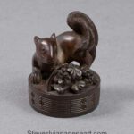 JAPANESE HARDWOOD MEIJI PERIOD NETSUKE / SEAL - SQUIRREL