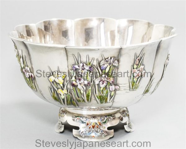 FINE QUALITY  JAPANESE SOLID SILVER AND ENAMEL LOBED BOWL