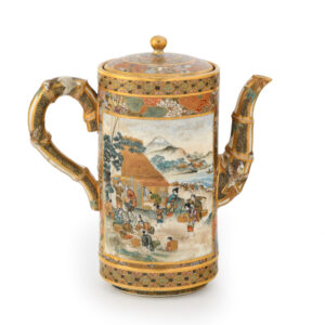 Fine Japanese Satsuma Sake Ewer by Hozan